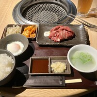 焼肉 天 がむしゃら - ハラミランチ並盛り130g1,800円