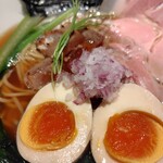 麺家 たけ田 - 漁でとれた魚介出汁の中華蕎麦（醤油）アップ