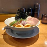 麺家 たけ田 - 漁でとれた魚介出汁の中華蕎麦（醤油）