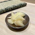 恵比寿 鮨 謙心 - ガリは新生姜！