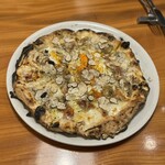 ピザダヴィンチトウキョウ - 黒トリュフを使った濃厚卵のビスマルク