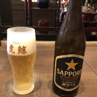 札幌菜 虎鯨 - 黒ラベル中瓶 880円