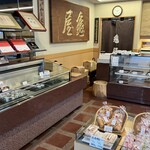 Arai Yakushi Kameya - 店内环境