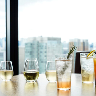 薬草やスパイスが香るオリジナルハイボールとクラフトコーラ