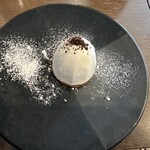 一凛珈琲 - 珈琲と栗のモンブラン　　　　880円