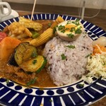 リトルネストカフェ - たっぷり野菜のチキンカレー