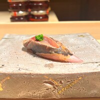 鮨 由う - 