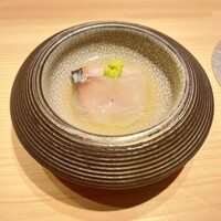 鮨 由う - 