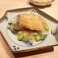 鮨 由う - 