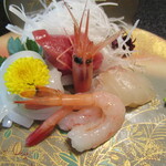 松月 - 刺身盛り合わせ（３品）