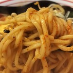 蒙古タンメン中本 - ストレートの太麺