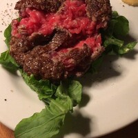 カルネジーオ イースト - 