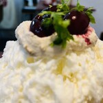 こひる庵 - 種ぬきされたアメリカンチェリーが美味！