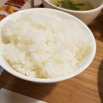 キッチン ブルー グローブ - ご飯大盛りのアップ