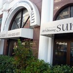 創作Dining Sun - お店の概観です。地下鉄都島から徒歩１分ぐらいでお店に到着します。