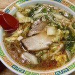 名物王寺ラーメン - 王寺ラーメン並750円。白菜たっぷり、スープが美味しい一杯でした。