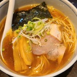 麺処 びぎ屋 - 醤油