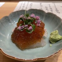炭火割烹 麻布龍土町 - 本日の、お造りはヒラメ✨