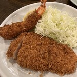勝烈庵 馬車道総本店 - ロースかつ定食とえびフライ