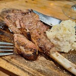 平木商店 - 必ず注文するラムチョップ