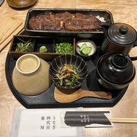 うなぎ四代目菊川 東京駅黒塀横丁店 - 