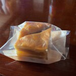 お菓子の店すがわら - りんごケーキ（税込150円）