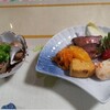 ビストロ割烹　つちだ - ばい貝の煮付けと前菜盛り合わせ