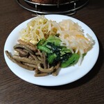 元氣七輪焼肉 牛繁 - 