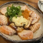 ニューシンヤショクドウ くるみ - サーモン炙りマヨポン