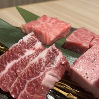 近江うし 焼肉 にくTATSU 青山本店 - 