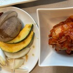 かねひろ - 焼野菜セットとキムチ