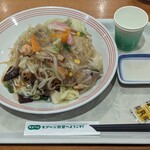 リンガーハット - 料理写真:皿うどん　レギュラー¥820-