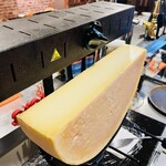 黒毛和牛とラクレットチーズ ガリチーノ 蒲田 - 