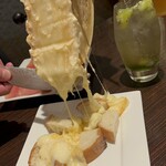 黒毛和牛とラクレットチーズ ガリチーノ 蒲田 - 
