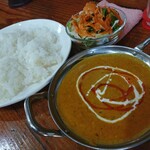 クイーンガーデン - ダルカレーセット800円(税込)辛口・ライス、アイスチャイ
      やっぱりダル美味いね★★★
      本当に豆のカレーなの⁉この旨味は何なんだ⁉完璧ダルにハマってるわ(笑)
      今まで食べてこなかった事が悔やまれるね。