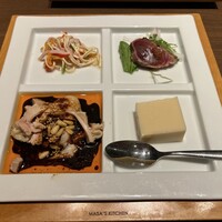 MASA'S KITCHEN 名古屋JRゲートタワー - フカヒレ姿煮コース(前菜4種盛り合わせ)　7,000円