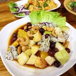 Ton Mamuang Cafe - ソムタムポンラマーイ