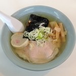 塩ラーメン（560円）