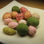 伊勢豆徳 - カラフルな豆菓子