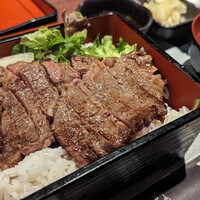 肉匠 牛虎 西中島店 - 