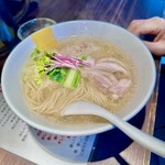 塩生姜らー麺専門店 MANNISH 淡路町本店 - 