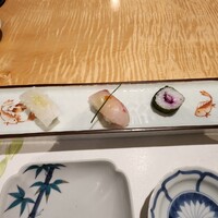 対馬のどぐろとイカ活き造り 博多 魚蔵 都ホテル店 - 