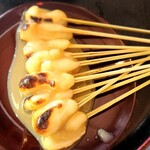 あぶり餅 本家 根元 かざりや - これで一人前。おいしすぎて、ペロリです！