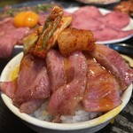 ホルモン焼肉 家成 - 