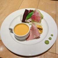 Osteria UVA RARA 横浜 - 