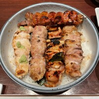 伊勢廣 京橋本店 - 5本丼