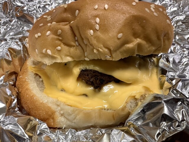 36th EAGLE AIRLIFTERS 米軍 横田基地 友好祭 外人バーガー 横田基地】横田基地日米友好祭 外人バーガーで極厚バーガーを