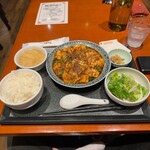 瀧谷飯店 - 麻婆豆腐ランチ(大盛り)