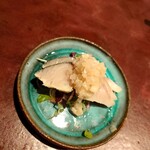 りょうりや 御旅屋 - さばの生寿司生姜オイルがけ