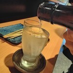 大衆日本酒バル ふとっぱらや - 「〆張鶴¥490-」